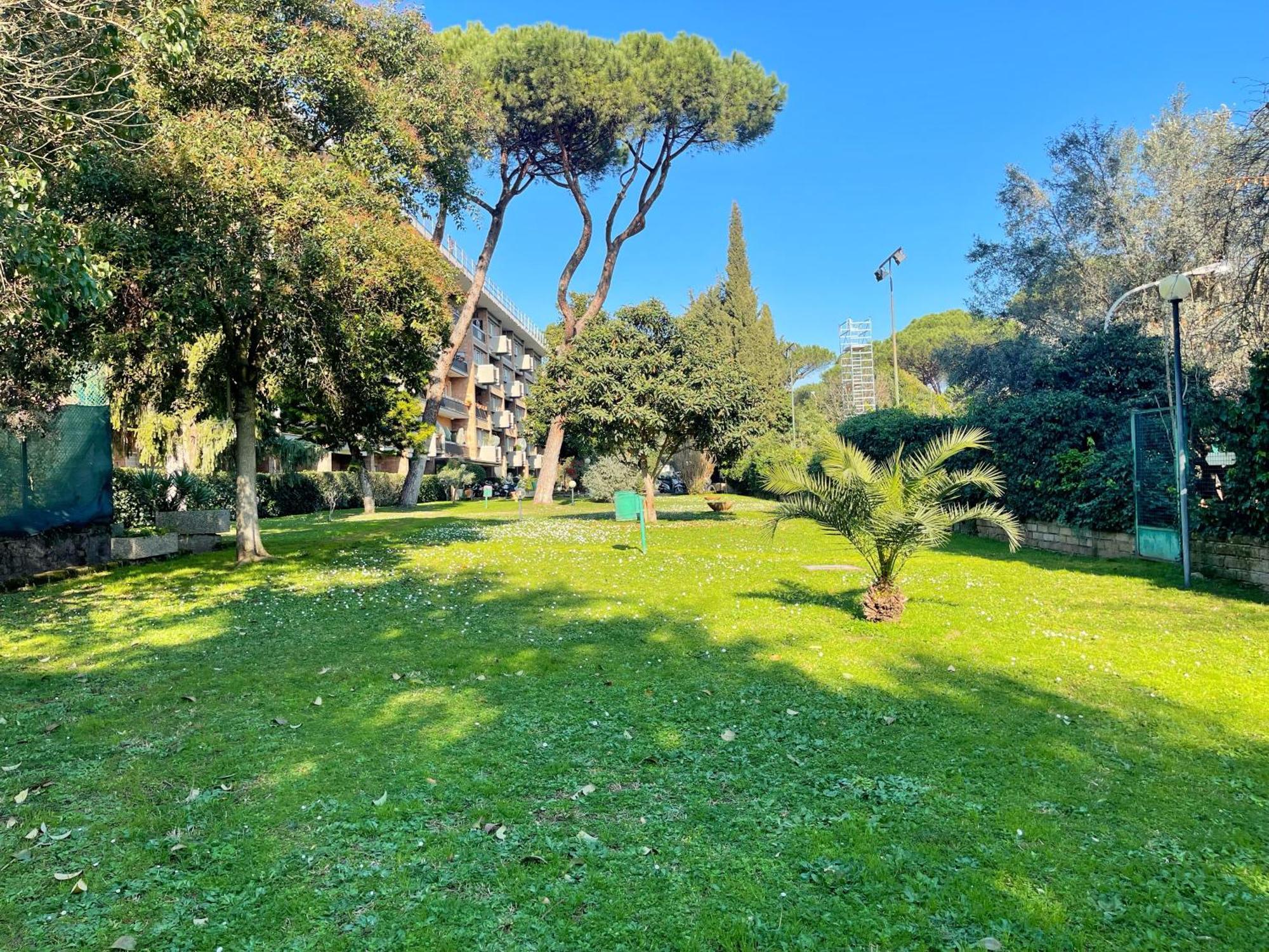 Modern 10 Min Vatican Parking&pool Apartamento *